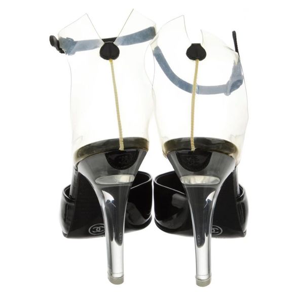 Authentic CHANEL high heel pump - Picture 5 of 5